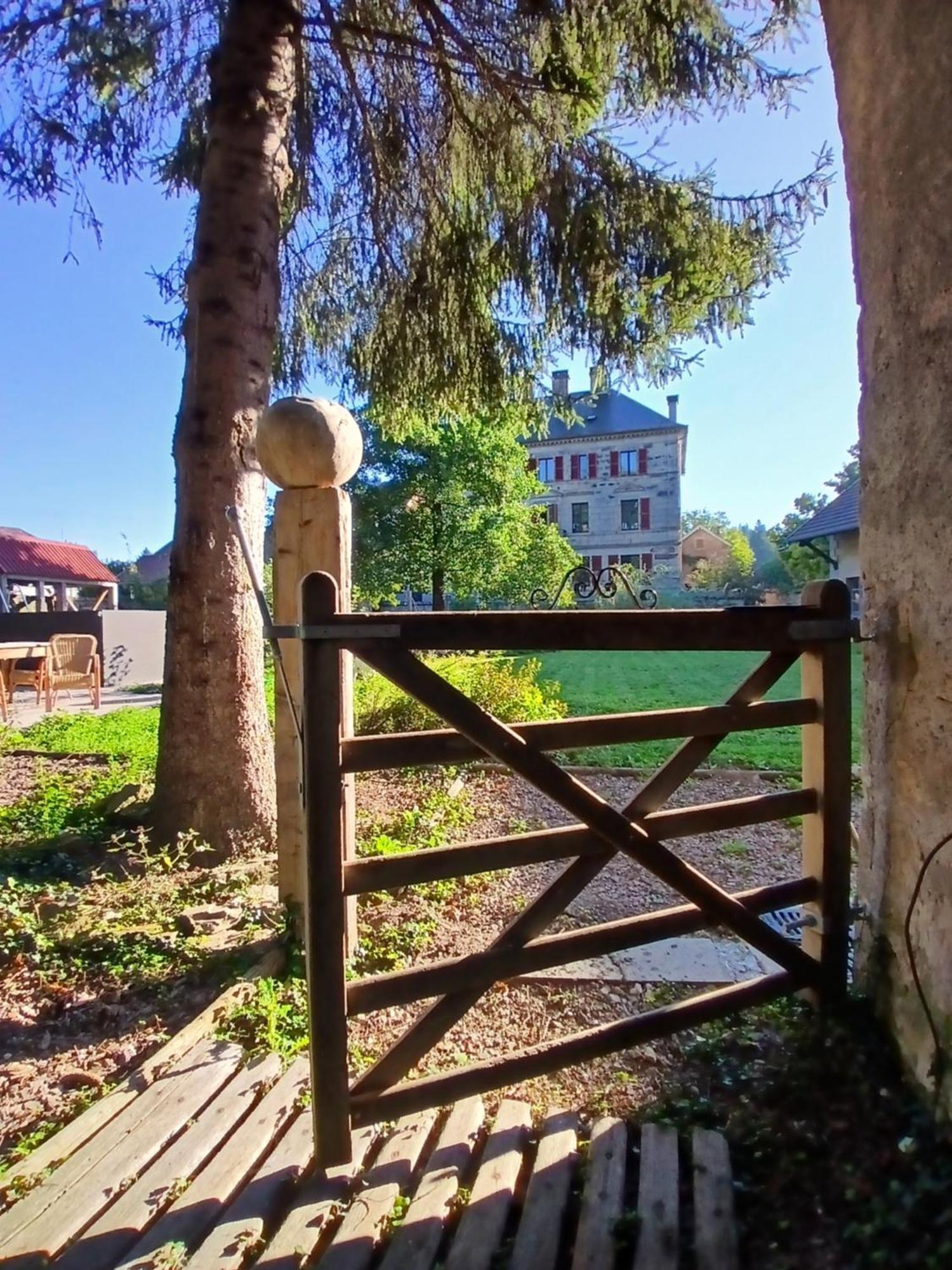 Fougerolles-Saint-Valbert Manoir La Cerise B&B 외부 사진